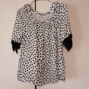 Women's short sleeve blouse